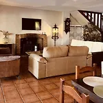 Cornalvo Villa *