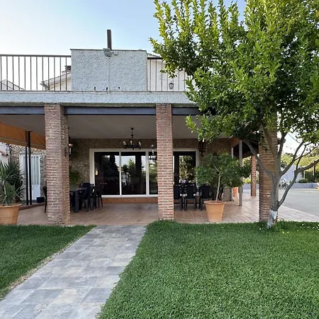 Cornalvo Villa *
